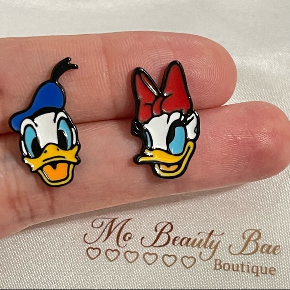 Daisy and Donald Duck Stud Earrings - Picture 1 of 5
